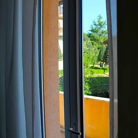 Hotel La Ruota Dei Pavoni 2*