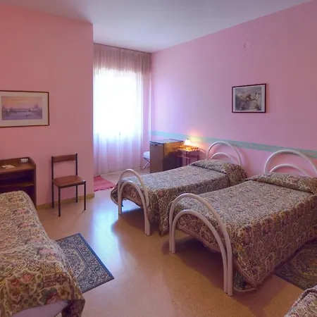 La Ruota Dei Pavoni 오시모