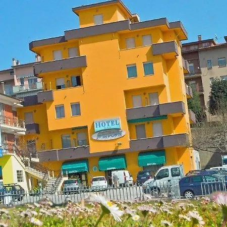 La Ruota Dei Pavoni מלון אוסימו